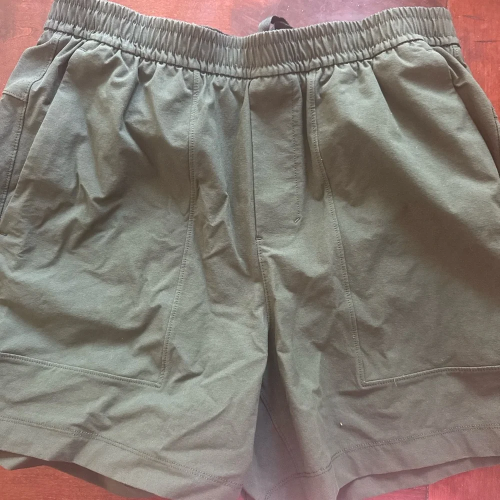 Green and Blue Lululemon medium athletic Shorts - Picture 2 of 6